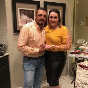 Meet your Posher, Carlos